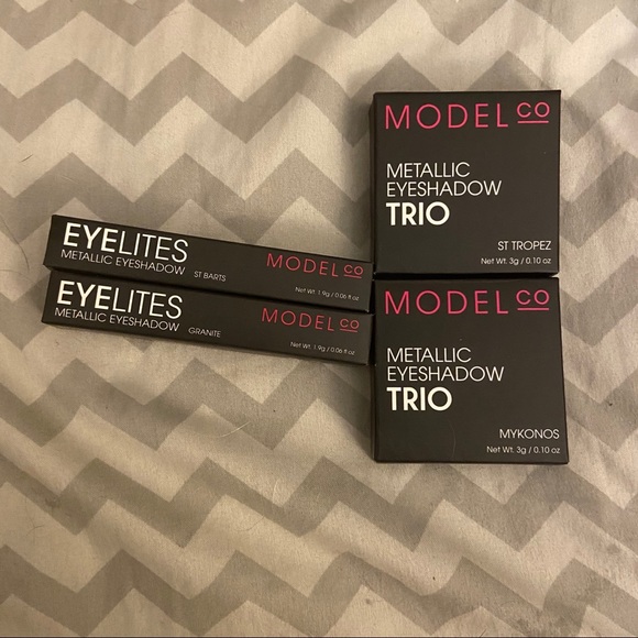 Model Co Bundle - Picture 2 of 16